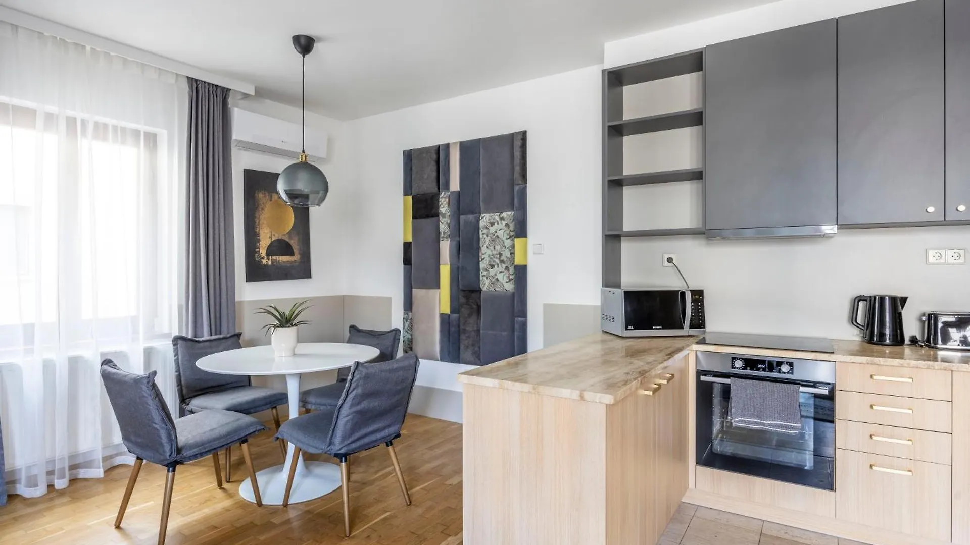 Appartamento Superb Location & Cozy Suite With Terrace By Prestige Homes Budapest