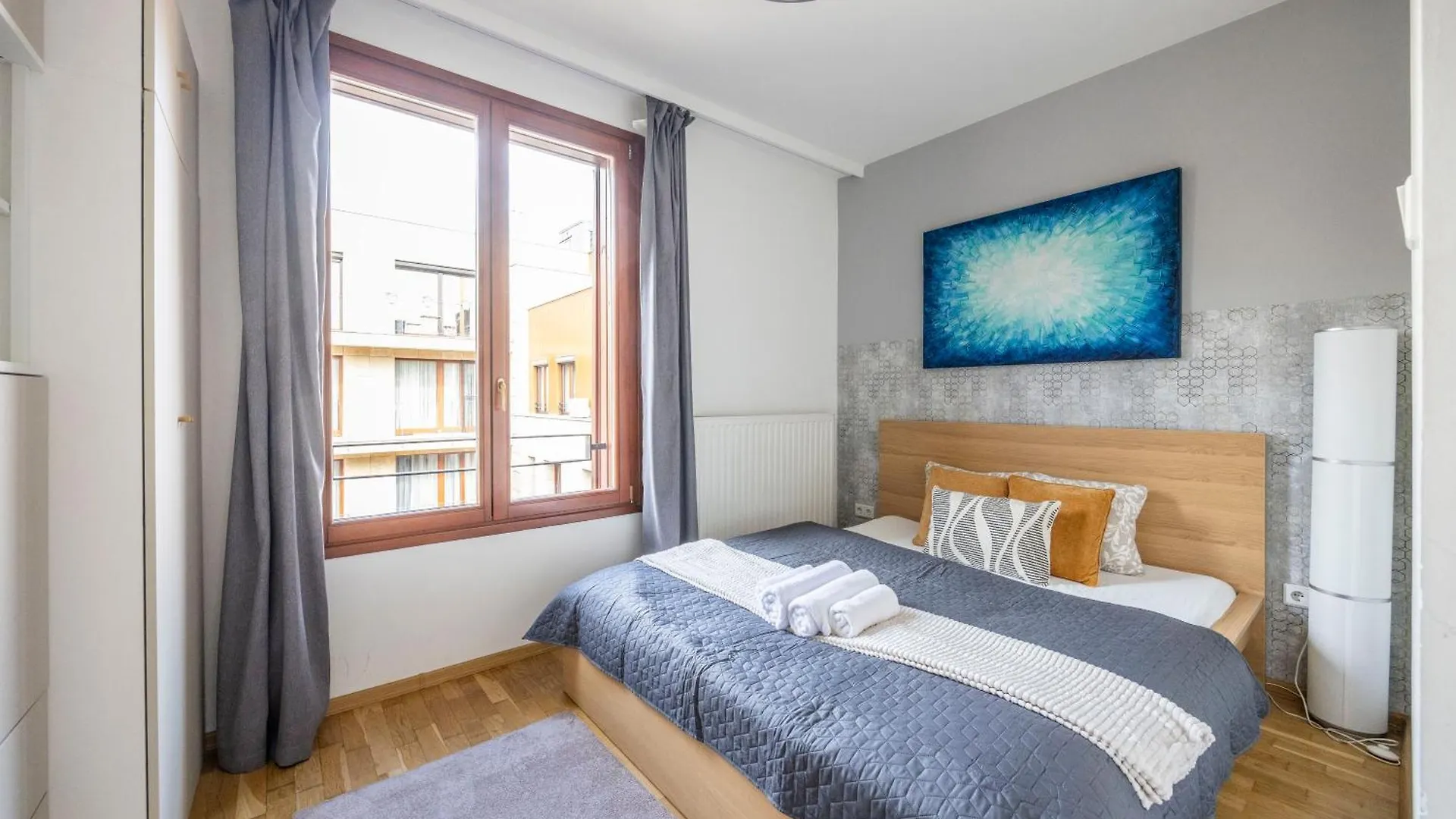 Superb Location & Cozy Suite With Terrace By Prestige Homes Budapest