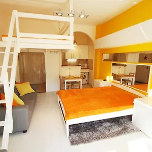  Apartamento Sunny Studio In Party District- Balcony- Ac